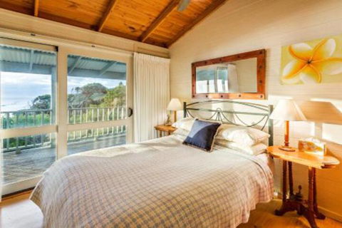 Yallingups Best Located Beach House - Grafton Accommodation 2