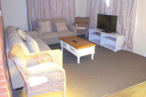 Andorra 1 - Grafton Accommodation 4