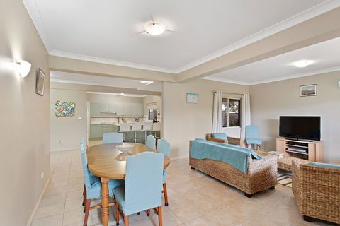 Ajax Avenue 6 - Grafton Accommodation 3