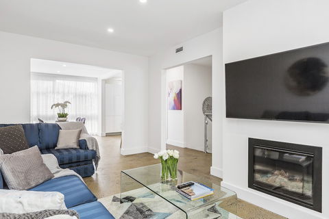 BOUTIQUE STAYS - Brighton By The Sea - Grafton Accommodation 6