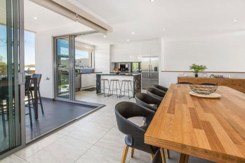 CASABLANCA DROMANA - Grafton Accommodation 1