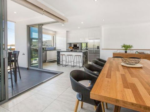 CASABLANCA DROMANA - Grafton Accommodation 2