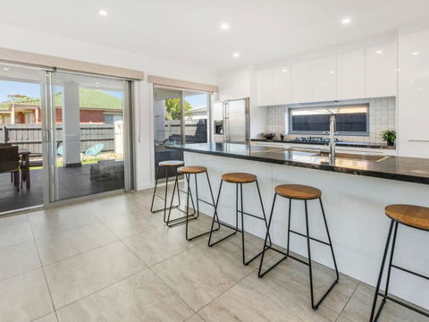 CASABLANCA DROMANA - Grafton Accommodation 4