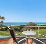Absolute Beachfront at Hastings - Grafton Accommodation