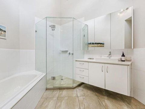 BIRDSONG MORNINGTON - Grafton Accommodation 3