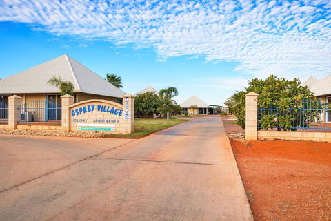 Osprey Holiday Village Unit 109 Pleasant 3 Bedroom Holiday Villa With A Pool In The Complex - Grafton Accommodation 3