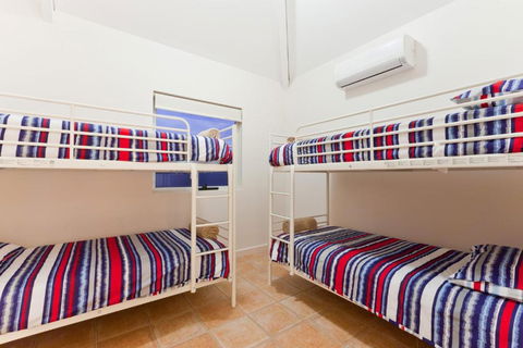 Osprey Holiday Village Unit 105 Tranquil 3 Bedroom Holiday Villa With A Pool In The Complex - Grafton Accommodation 6
