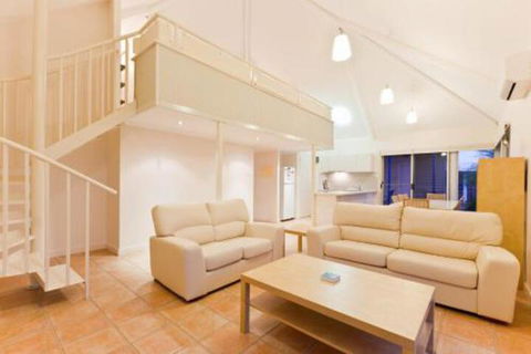 Osprey Holiday Village Unit 105 Tranquil 3 Bedroom Holiday Villa With A Pool In The Complex - Grafton Accommodation 0