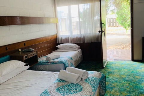 The Caledonian Hotel Motel - Grafton Accommodation 6