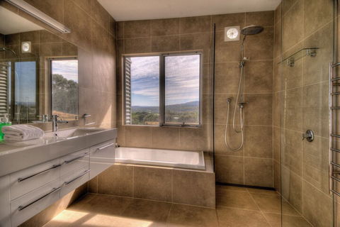 Halcyon - Grafton Accommodation 3