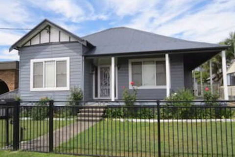 Aberdare Lodge - Grafton Accommodation 0