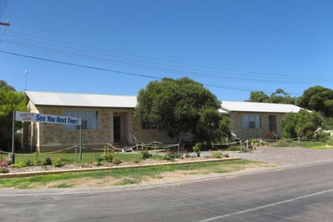 ARNO BAY CARAVAN PARK - Grafton Accommodation 2