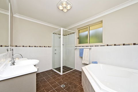 Aqua Lagoon - Grafton Accommodation 7
