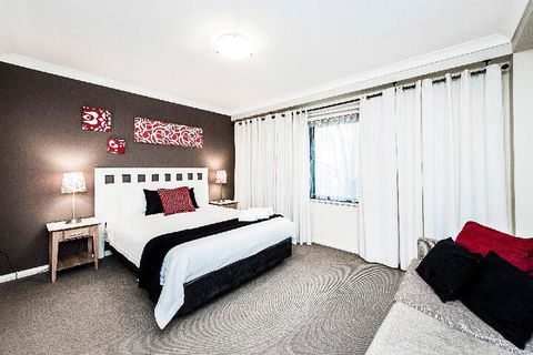 AirExec Apartments - Grafton Accommodation 3