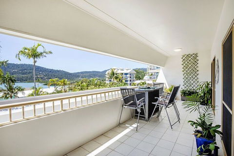 Sea Eagle On Airlie Airlie Beach - Grafton Accommodation 7