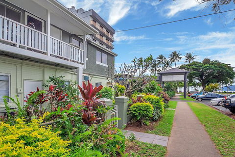 A Touch Of The Bahamas On McKenzie MK3 - Grafton Accommodation 1