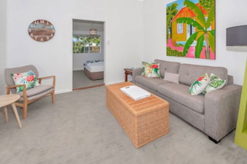 A Touch Of The Bahamas On McKenzie MK3 - Grafton Accommodation 0