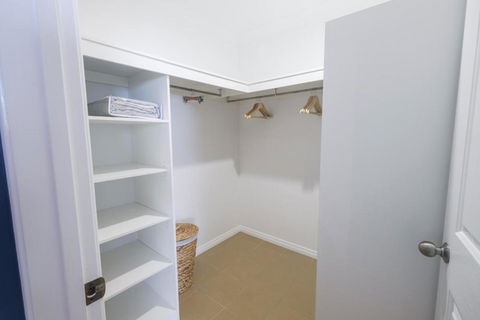 Absolute Airlie Central Airlie Beach - Grafton Accommodation 2