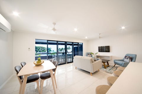 Airlie On Main Street Airlie Beach - Grafton Accommodation 5