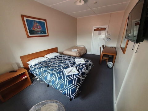 Victoria Hotel - Grafton Accommodation 2