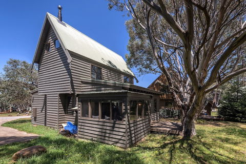 Aaragon - Grafton Accommodation 0