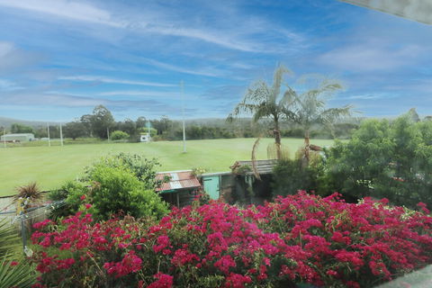 Alloway - Grafton Accommodation 4