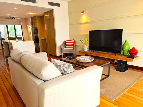Boathouse Port Of Airlie - Grafton Accommodation 1