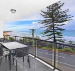 Unit 5 Phoenix Apartments 1736 David Low Way Coolum Beach LINEN INCLUDED 500 Bond - Grafton Accommodation