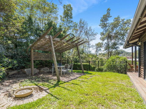 Avoca Beach Living 84 Avoca Drive Avoca Beach - Grafton Accommodation 4