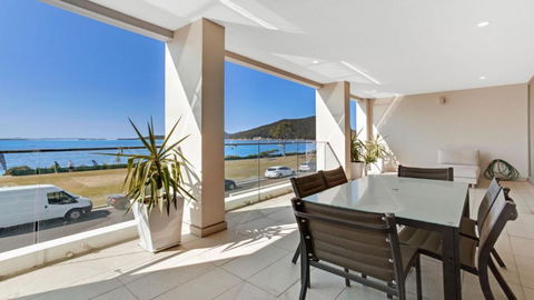 Aura Apartment With Spectacular Views! - Grafton Accommodation 1