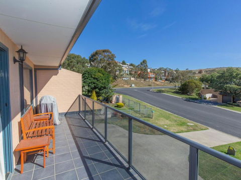 Acacia 5 / 2 Kirwan Close - Grafton Accommodation 1