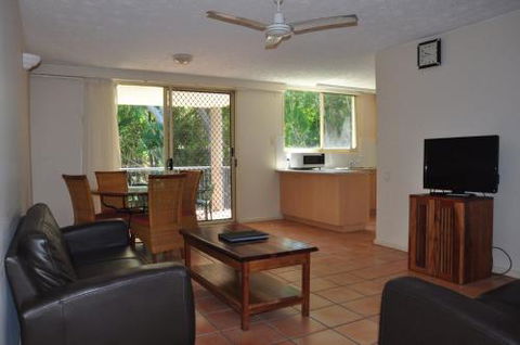 32 / 15 Rainbow Shores Unit Overlooking Bushland With Shared Swimming Pool Spa & Tennis Court - Grafton Accommodation 1