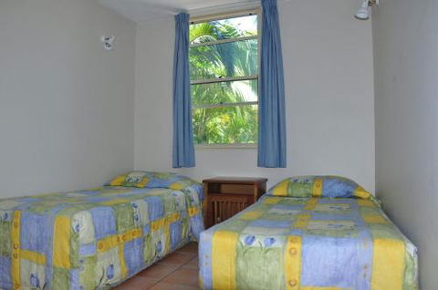32 / 15 Rainbow Shores Unit Overlooking Bushland With Shared Swimming Pool Spa & Tennis Court - Grafton Accommodation 2