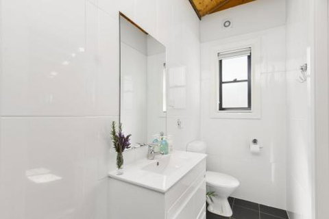 BLUE APPLE LODGE - Grafton Accommodation 6