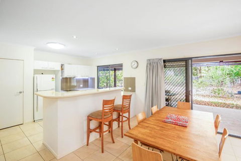 18 Naiad Court Rainbow Shores Modern Beach House Walk To Beach - Grafton Accommodation 4