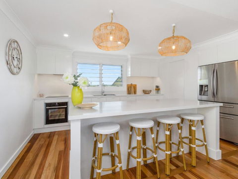 KINGY BEACH HOUSE At 162 - Grafton Accommodation 1