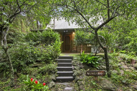 NUNGAROO COTTAGE - Grafton Accommodation 5