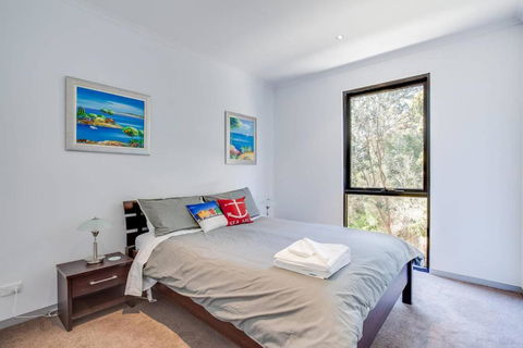 Beautiful Beachfront Apartment At Capel Sound - Grafton Accommodation 1