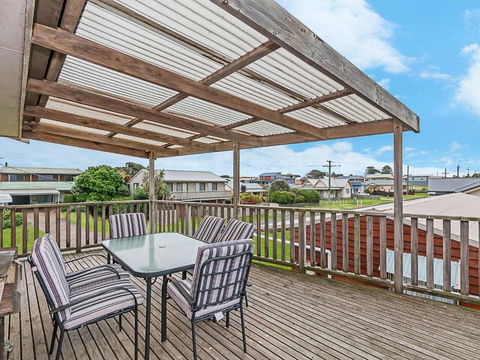 AMBIENCE By THE SEA - Grafton Accommodation 3