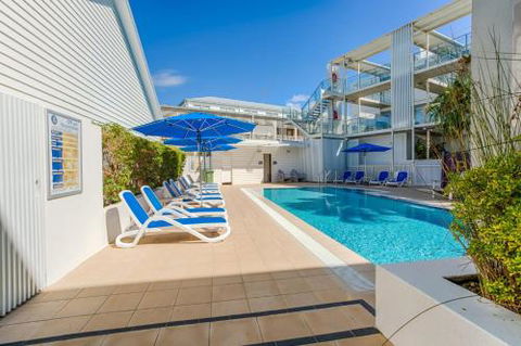 Unit 3 Plantation Rainbow Beach Air Conditioned Pool & Outdoor Spa Plantation Resort - Grafton Accommodation 2