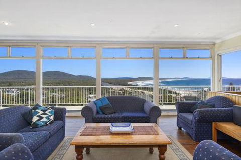 La Mer 19 Dulconghi Street - Grafton Accommodation 6