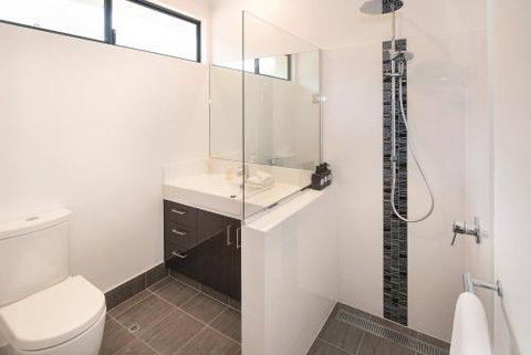 Wharfedale - Grafton Accommodation 2