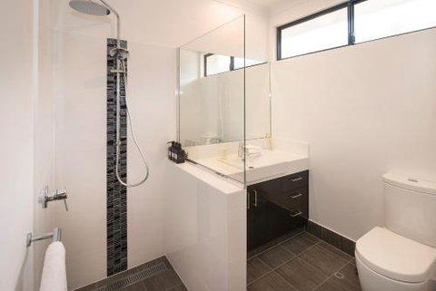 Wharfedale - Grafton Accommodation 4