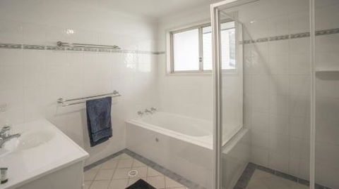 Atlantis On Lake Conjola Sandra St. 1 Lake Conjola - Grafton Accommodation 1