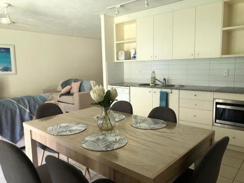Baden 42 Rainbow Shores Ground Floor Unit Air Conditioned Overlooking Outdoor Spa - Grafton Accommodation 4