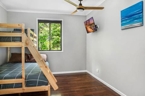 11 Naiad Court Rainbow Shores Fantastic Family Retreat Swimming Pool 200m To Beach Free Wi Fi - Grafton Accommodation 2