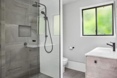 11 Naiad Court Rainbow Shores Fantastic Family Retreat Swimming Pool 200m To Beach Free Wi Fi - Grafton Accommodation 4