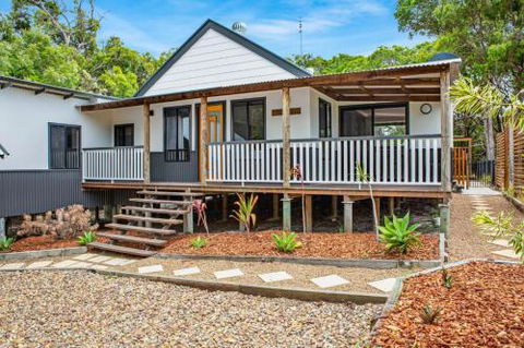 11 Naiad Court Rainbow Shores Fantastic Family Retreat Swimming Pool 200m To Beach Free Wi Fi - Grafton Accommodation 5
