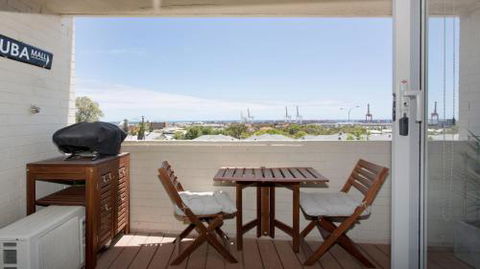 Vista Fremantle Apartment With A View - Grafton Accommodation 1