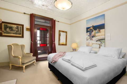 Grand & Central On George Unique Opulent - Grafton Accommodation 5